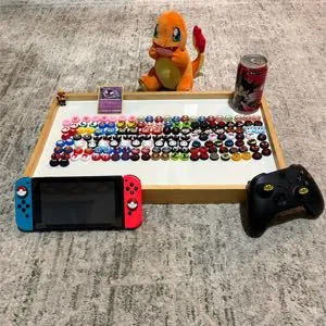 Multi color thumb grips