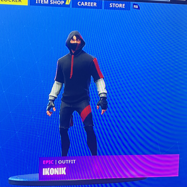 Code Fortnite Ikonik Skin Merge In Game Items Gameflip - merge xbox roblox with pc