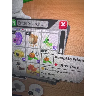 Mega pumpkin friend