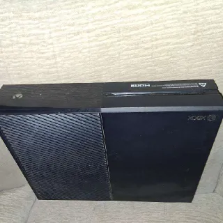 Xbox One 1tb Model With Cords And 1 Controller