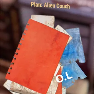 Alien couch