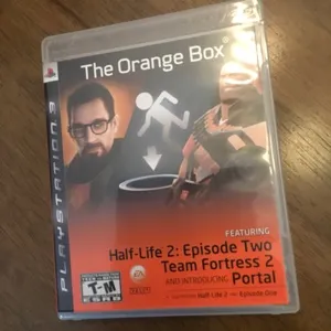 FREE SHIPPING!!! PS3 THE ORANGE BOX, Complete with Manual!  5 Games!!!