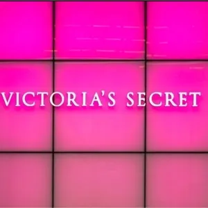 $40.00 (2 $20 rewards) Victoria secret 
