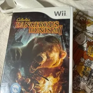 Nintendo Wii Cabelas Dangerous Hunts 2011 Game with Wii Zapper Light Gun Controller