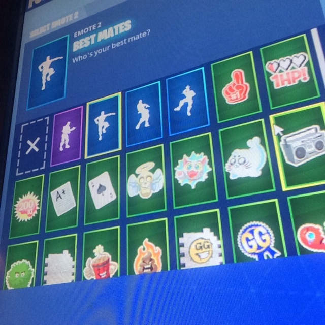 Fortnite Account Battle Pass 500 Vbucks Pc Only Ps4 Game Gameflip - fortnite best mates roblox id