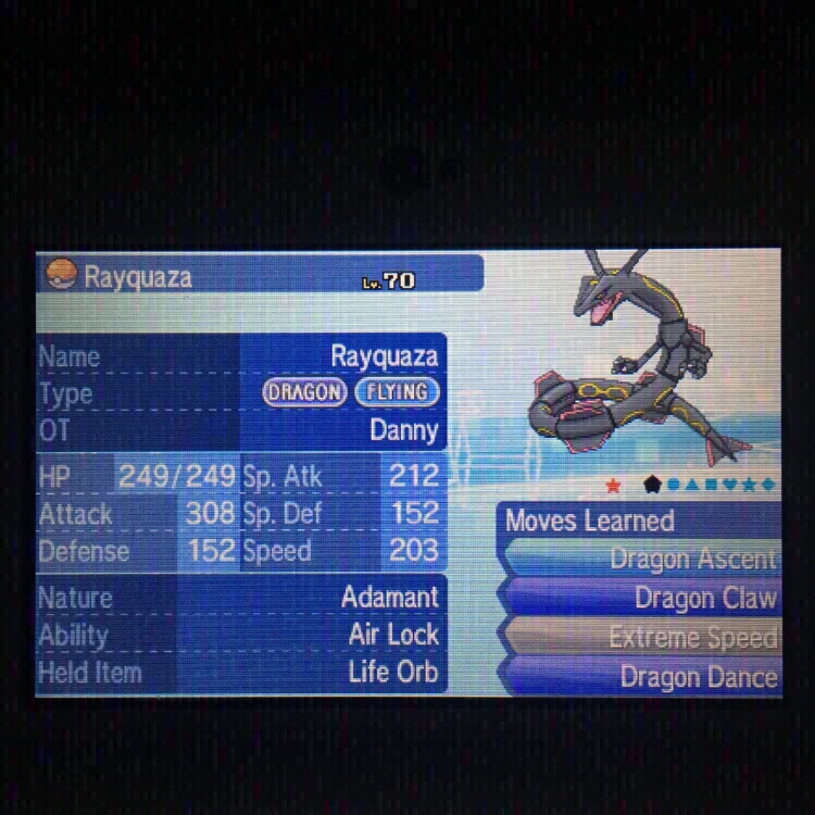 Shiny Rayquaza (Ultra Moon)