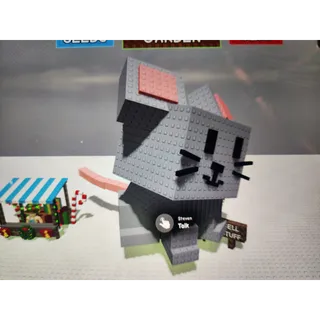 Huge mouse grow a garden 