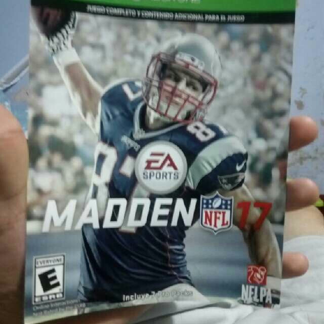 Madden NFL 17 (Xbox One)