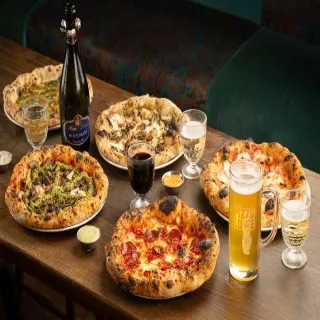 Cheesy Pizza Party