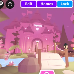 Heart castle home