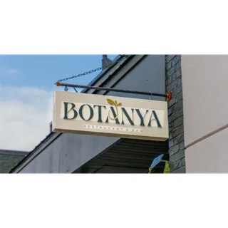 $100.00 USD  Botanya