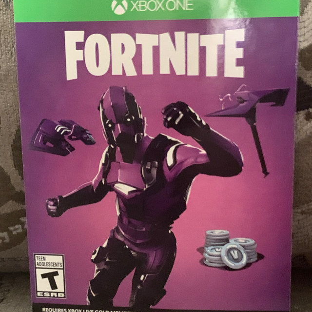 Fortnite: Dark Vertex Skin + 2000 V-Bucks (DLC) digital for Xbox One