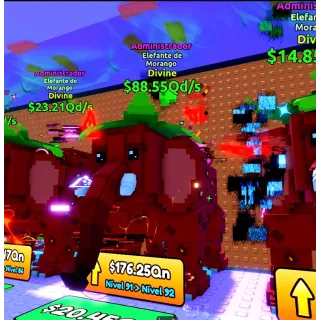 Strawberry elephant - Escape Tsunami For Brainrots!