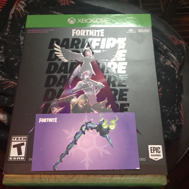 fortnite darkfire bundle xbox one code