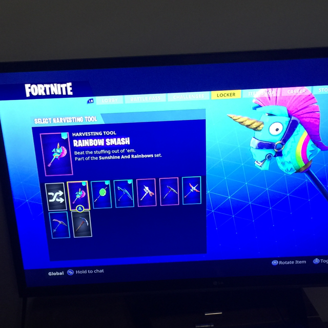 bundle fortnite account lots of skins - how to trade skins in fortnite ps4 2019